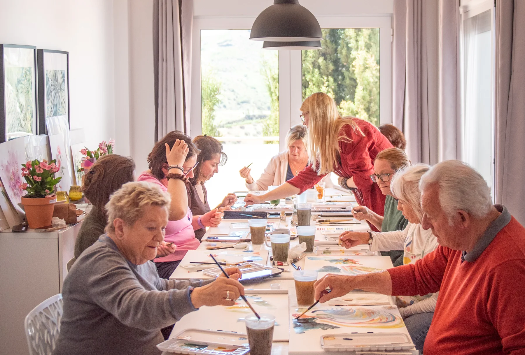 Jurga guiding a real watercolour group